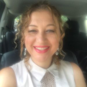 Meet your Posher, Gabriela